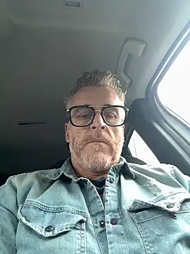Snapshot of Axl_hot chatting on May 2026 03:41:01 PM Axl hot online show from May 2026 03:41:01 PM