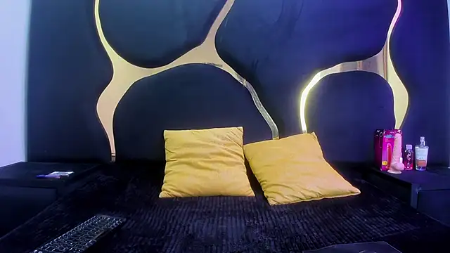 GabrielBrowm online show from September 2025 09:26:01 PM