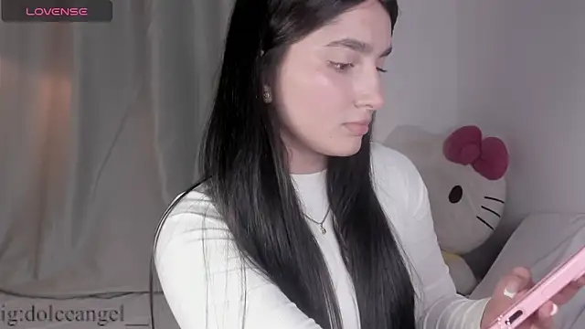 Snapshot of dulceangel__ chatting on April 2026 04:08:02 AM dulceangel online show from April 2026 04:08:02 AM