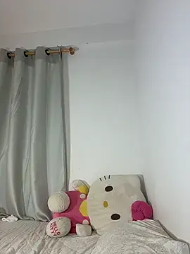 Snapshot of dulceangel__ chatting on June 2026 03:18:01 AM dulceangel online show from June 2026 03:18:01 AM