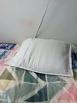 tany90 online show from September 2025 08:22:02 PM