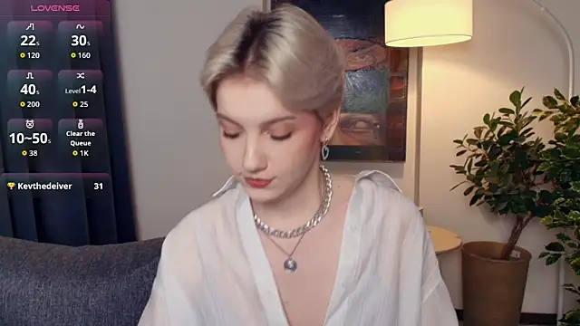 Snapshot of OdelynaAsp chatting on November 2025 11:35:01 AM OdelynaAsp online show from November 2025 11:35:01 AM