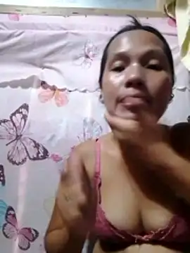 Snapshot of HotNaughtyGirl23 chatting on November 2025 08:17:01 AM HotNaughtyGirl23 online show from November 2025 08:17:01 AM