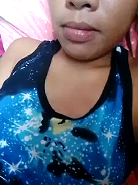 Snapshot of HotNaughtyGirl23 chatting on November 2025 01:20:02 AM HotNaughtyGirl23 online show from November 2025 01:20:02 AM