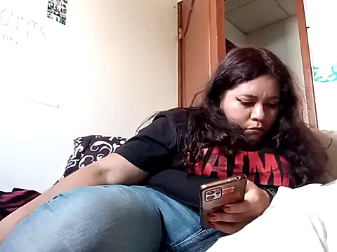 Snapshot of Kitty_WetXxX chatting on September 2025 09:26:02 PM Kitty WetXxX online show from September 2025 09:26:02 PM