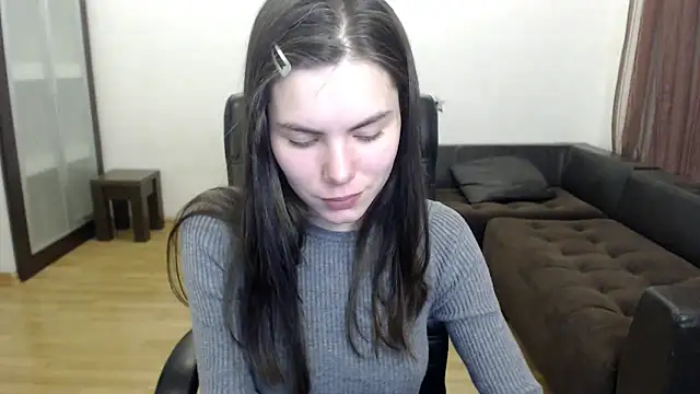 Snapshot of AmelieReve chatting on October 2025 04:00:01 PM AmelieReve online show from October 2025 04:00:01 PM