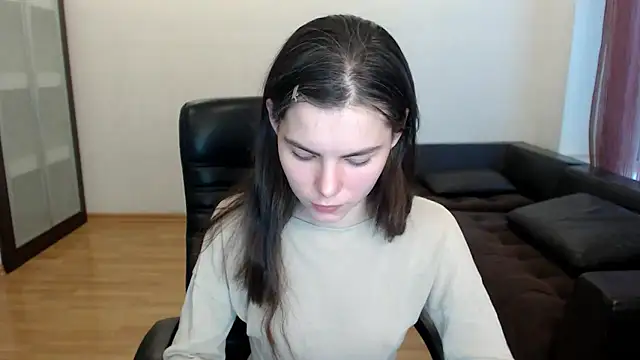 Snapshot of AmelieReve chatting on November 2025 01:23:02 PM AmelieReve online show from November 2025 01:23:02 PM