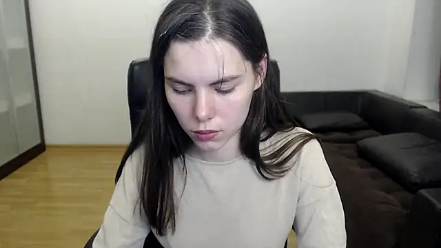 Snapshot of AmelieReve chatting on November 2025 06:14:01 PM AmelieReve online show from November 2025 06:14:01 PM