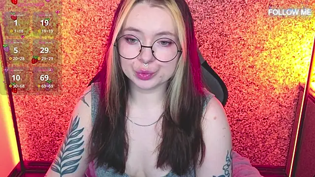 Snapshot of SadPotato_ chatting on September 2025 07:08:02 PM SadPotato online show from September 2025 07:08:02 PM