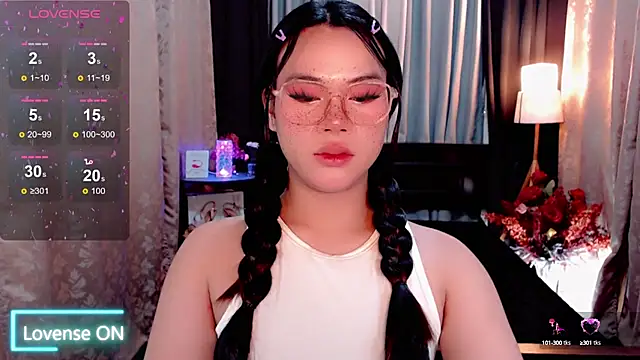 Snapshot of IamRaeganDolls69 chatting on September 2025 12:21:01 AM IamRaeganDolls69 online show from September 2025 12:21:01 AM