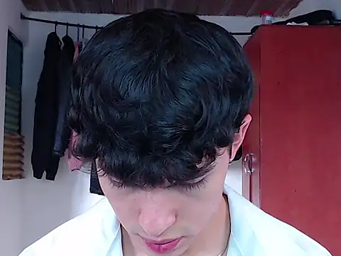 john vichenso online show from September 2025 09:26:01 PM