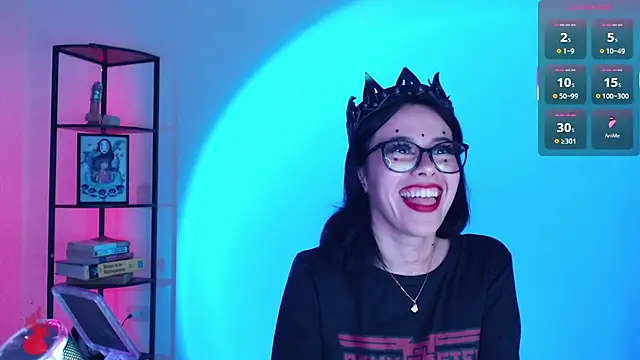 girldom online show from November 2025 04:40:02 PM