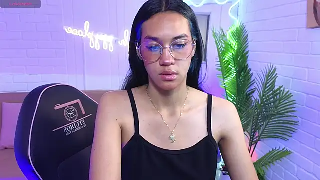 Snapshot of artemiss_tay chatting on October 2025 07:11:01 PM artemiss tay online show from October 2025 07:11:01 PM