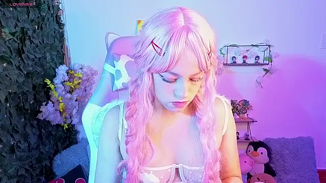 Snapshot of Eymmy_24 chatting on February 2026 02:30:01 AM Eymmy 24 online show from February 2026 02:30:01 AM