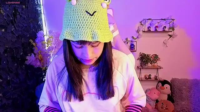 Snapshot of Eymmy_24 chatting on February 2026 03:29:02 AM Eymmy 24 online show from February 2026 03:29:02 AM