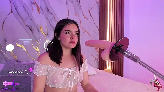 alicecute77 online show from September 2025 02:33:02 AM