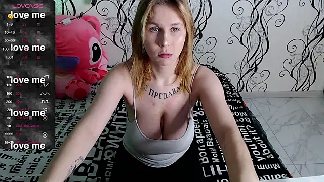 RoyAngela online show from November 2025 04:51:01 PM