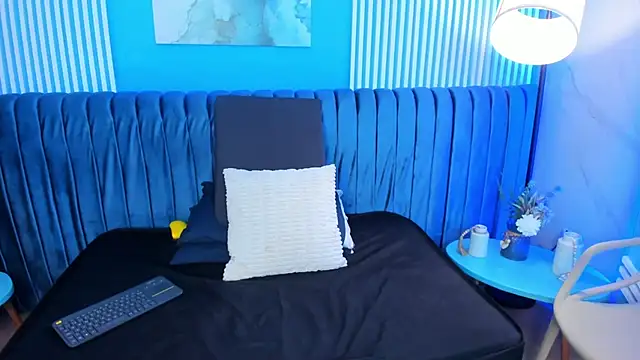 lizzievan online show from October 2025 11:53:02 AM