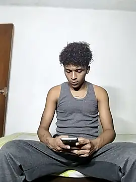 Manuel Mateus1 online show from November 2025 04:23:02 AM