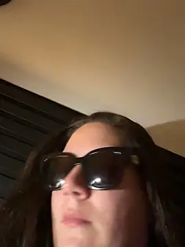 melanie75020 online show from March 2026 10:48:01 PM