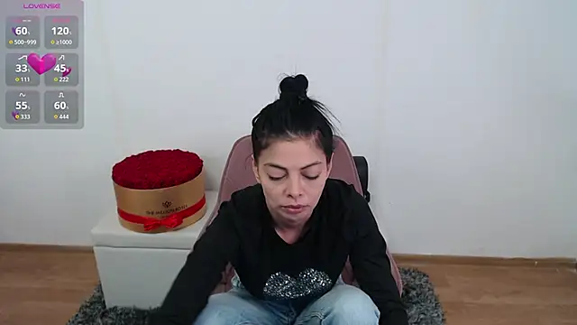 LadyLiia online show from May 2026 03:55:02 AM