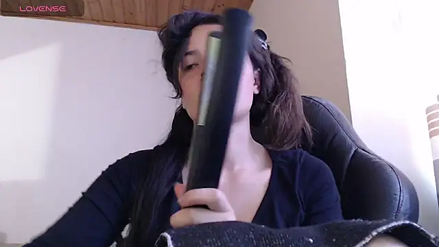 Skylar Serenity online show from December 2025 06:35:02 PM