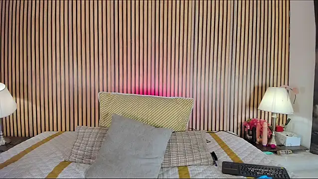 keeyla stone online show from October 2025 08:52:01 PM