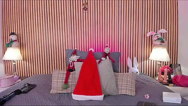 keeyla stone online show from December 2025 09:32:02 PM