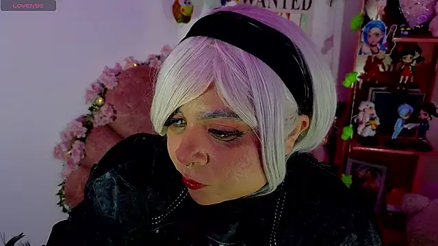 Lucycosplay777 online show from April 2026 05:32:01 AM