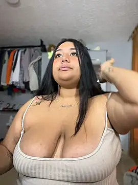 Snapshot of Nicky-222 chatting on July 2026 01:42:02 PM Nicky-222 online show from July 2026 01:42:02 PM