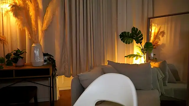 miilky wayy online show from November 2025 05:04:02 PM