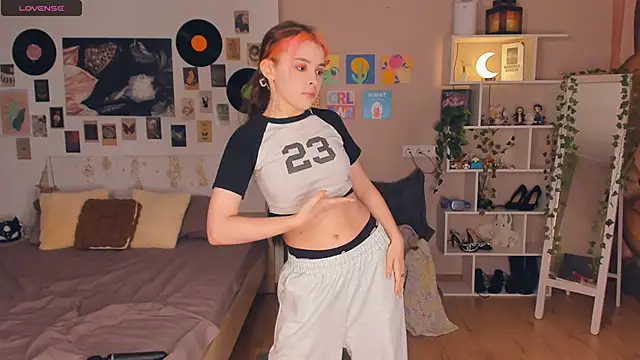 VedaSchulz online show from February 2026 06:46:01 PM