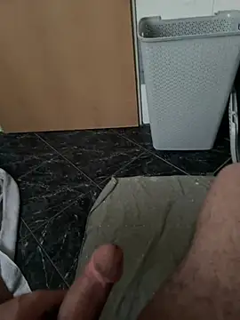 Snapshot of geilheit12 chatting on February 2026 04:13:01 PM geilheit12 online show from February 2026 04:13:01 PM