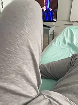 Snapshot of geilheit12 chatting on February 2026 02:02:02 PM geilheit12 online show from February 2026 02:02:02 PM