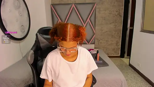 chubby sexy  online show from September 2025 12:48:01 PM