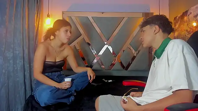 ChanellandMax online show from December 2025 01:49:02 PM