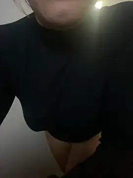 Julay2232 online show from November 2025 10:57:02 AM