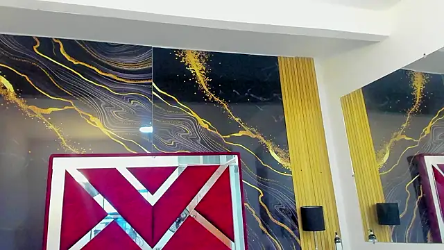 VioletRose as online show from February 2026 07:28:01 PM