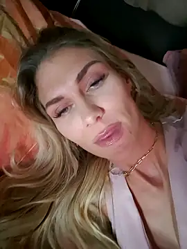 Melody1600 online show from November 2025 09:03:02 PM