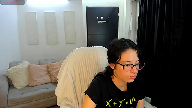 Snapshot of Samantha_blow chatting on September 2025 05:11:02 AM Samantha blow online show from September 2025 05:11:02 AM