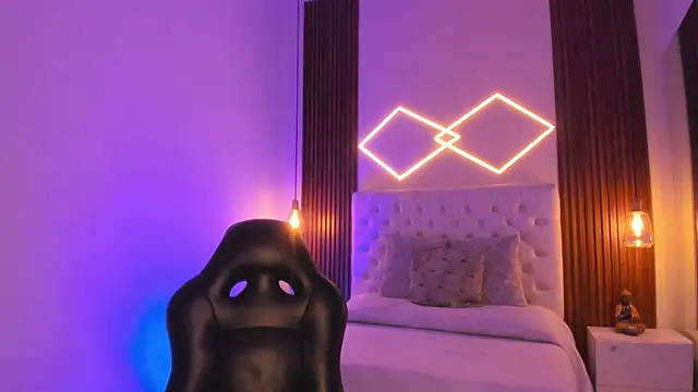 Snapshot of ZamabyCrucie chatting on February 2026 02:53:01 AM ZamabyCrucie online show from February 2026 02:53:01 AM