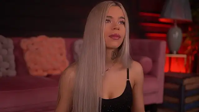 NickyBenz online show from November 2025 07:08:02 PM