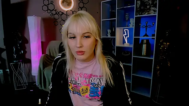 marta smith online show from November 2025 08:12:01 PM