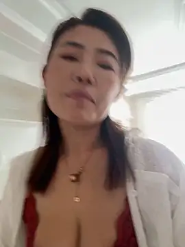 feifei 521 online show from November 2025 02:22:01 AM