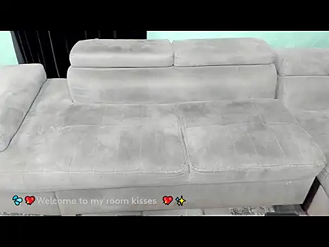 Snapshot of HugeDickFuck chatting on November 2025 09:28:01 PM HugeDickFuck online show from November 2025 09:28:01 PM