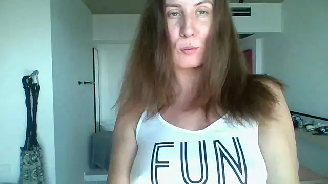 ALICAINWONDERLAND online show from September 2025 09:52:01 AM