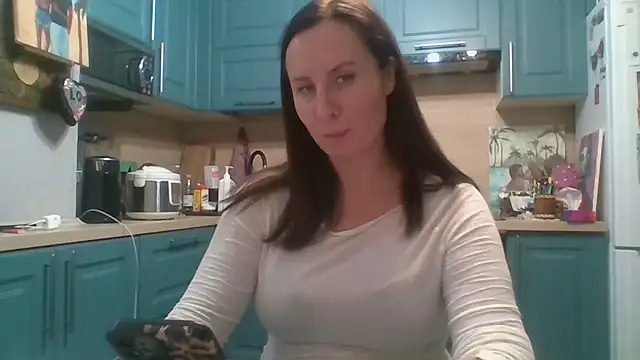 ALICAINWONDERLAND online show from November 2025 06:40:01 PM