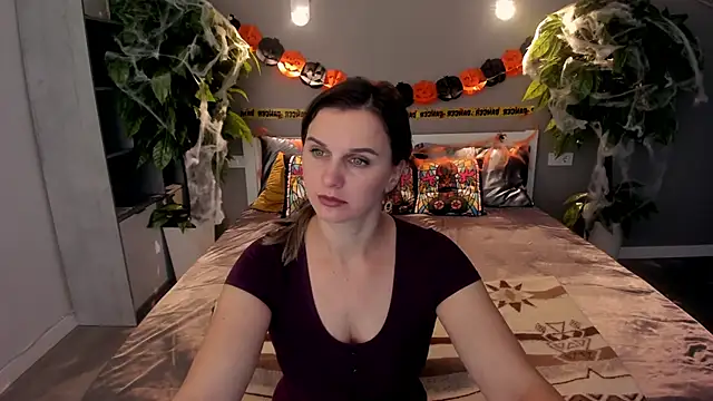 Snapshot of SofiSoft chatting on October 2025 05:08:02 AM SofiSoft online show from October 2025 05:08:02 AM