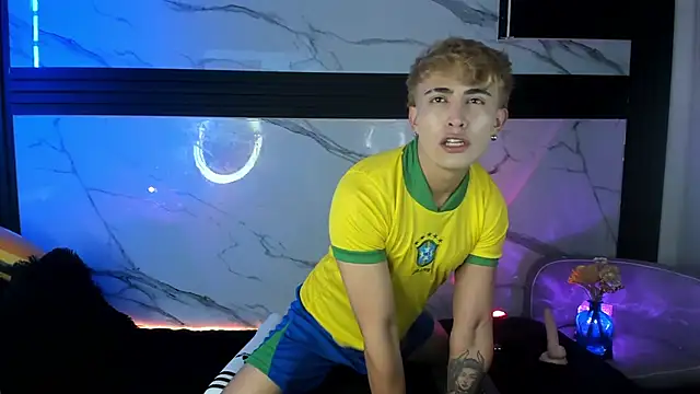 Snapshot of Saimonvela chatting on September 2025 05:46:01 AM Saimonvela online show from September 2025 05:46:01 AM