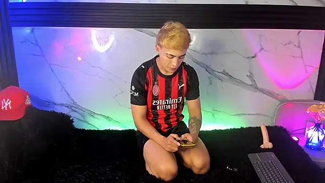 Snapshot of Saimonvela chatting on October 2025 05:57:02 AM Saimonvela online show from October 2025 05:57:02 AM